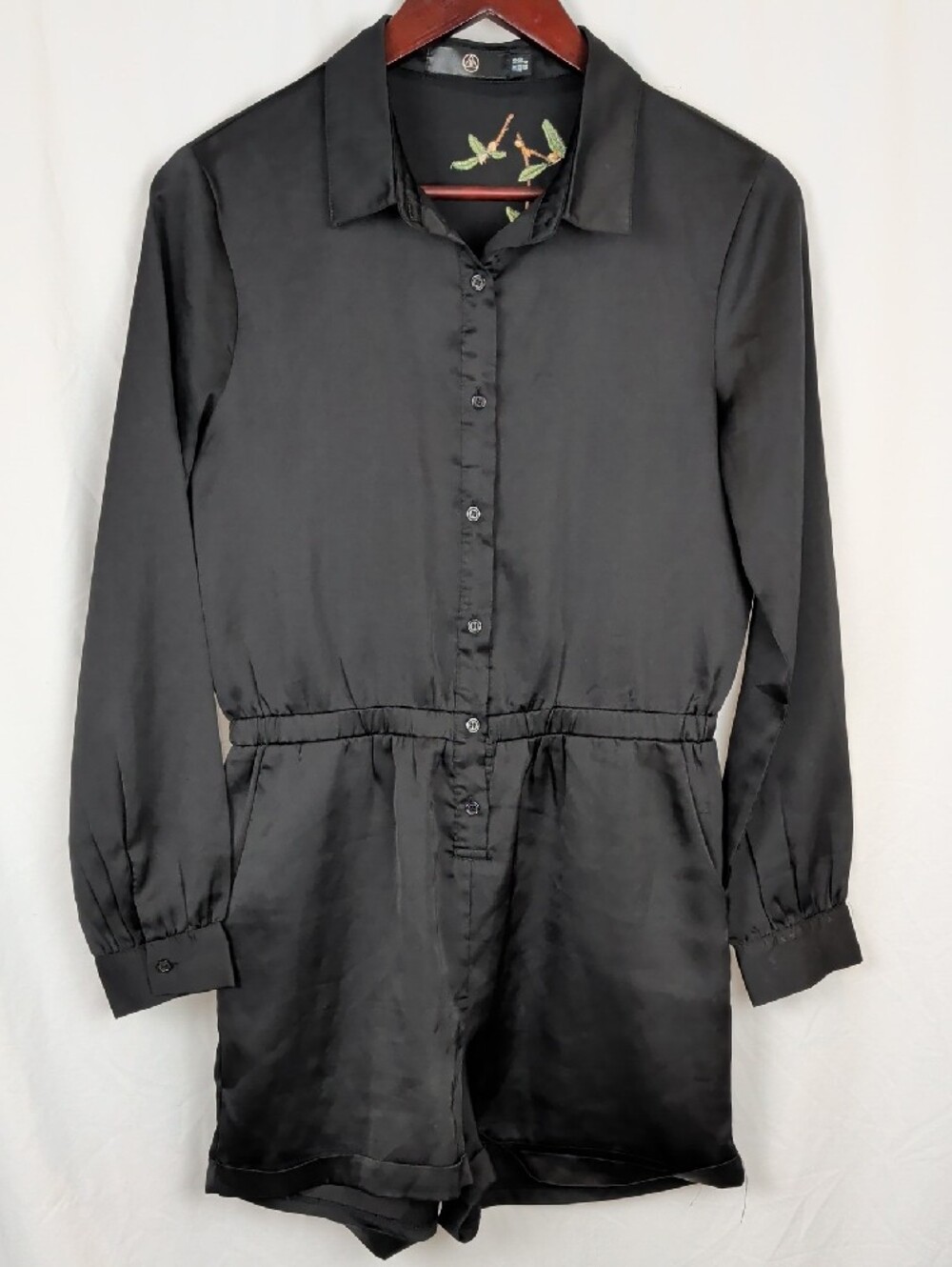 Missguided Black Satin Floral Embroidered Long Sleeve Romper Small NWOT 🖤 - Picture 4 of 14